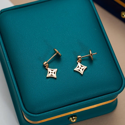 [Max Jewelry ]STAR EARRINGS GOLD