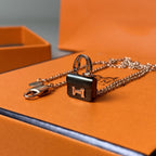 [Plus&Max]CONSTANCE BLACK PEDANT PINK GOLD NECKLACE