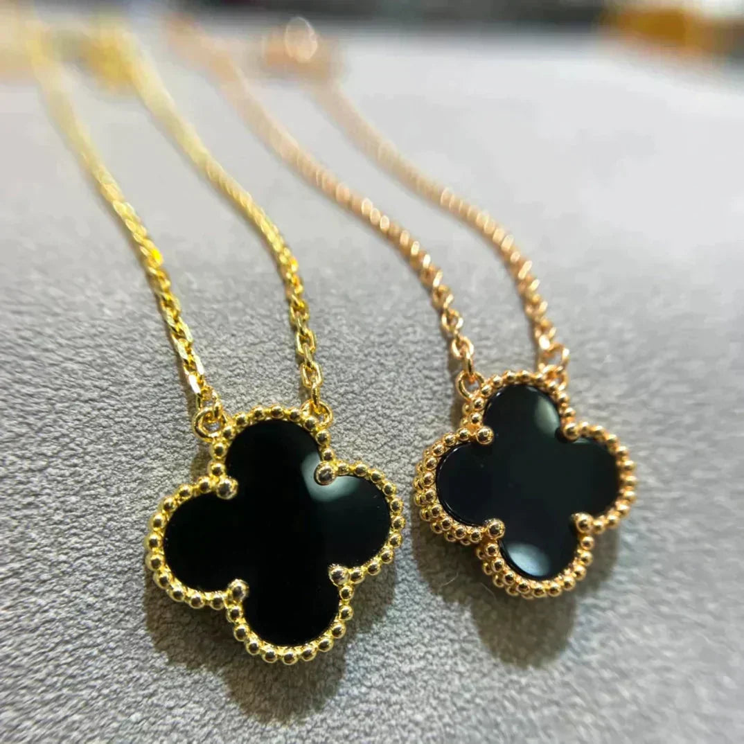 [Max Jewelry ]CLOVER 15MM BLACK ONYX SINGLE FLOWER NECKLACE
