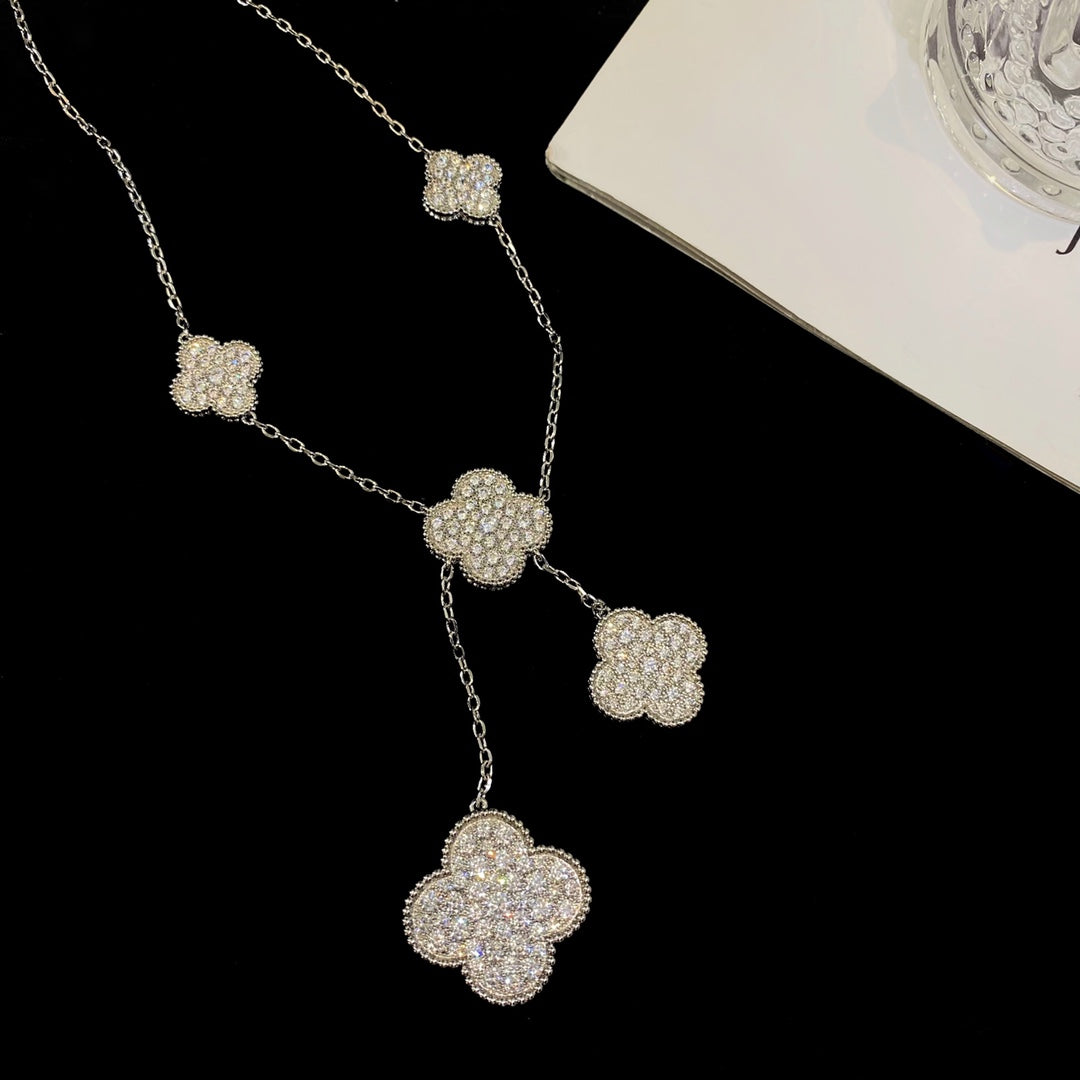 [Max Jewelry ]CLOVER 5 MOTIFS SILVER DIAMONDS NECKLACE