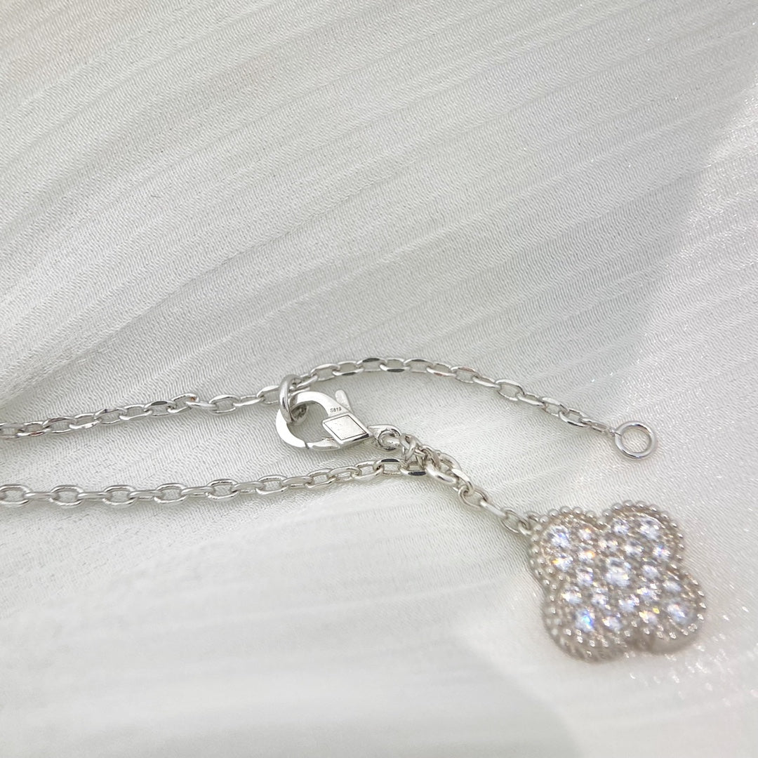 [Max Jewelry ]CLOVER 5 MOTIFS SILVER DIAMONDS NECKLACE