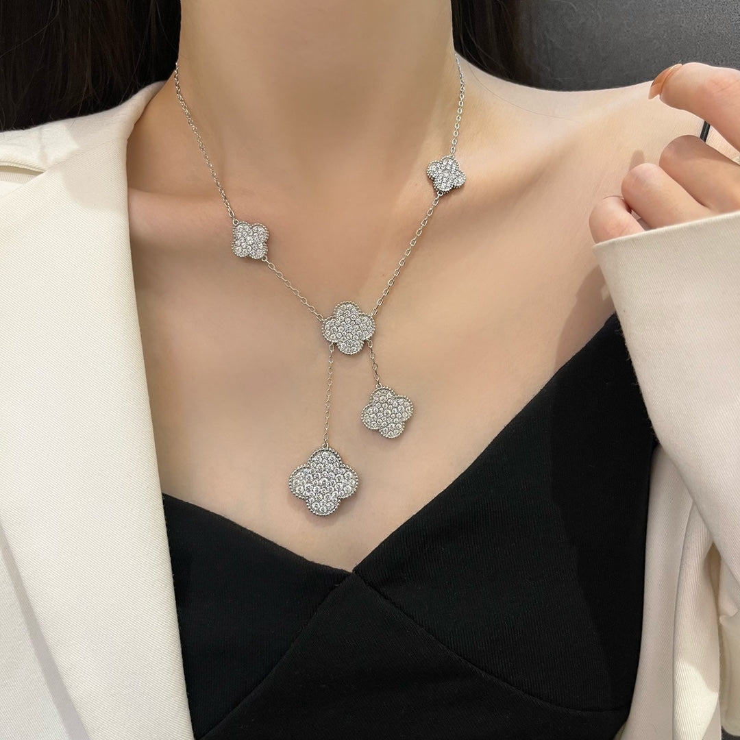 [Max Jewelry ]CLOVER 5 MOTIFS SILVER DIAMONDS NECKLACE