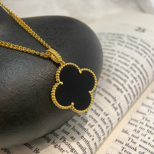 [Max Jewelry ]CLOVER 25MM NECKLACE GOLD ONYX