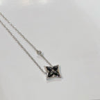 [Plus&Max]STAR BLACK MOP NECKLACE