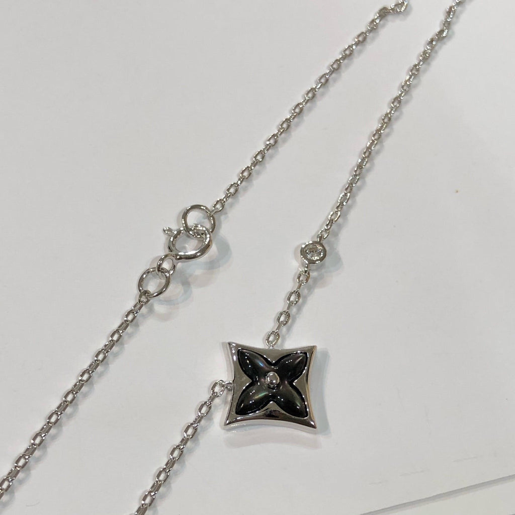 [Plus&Max]STAR BLACK MOP NECKLACE