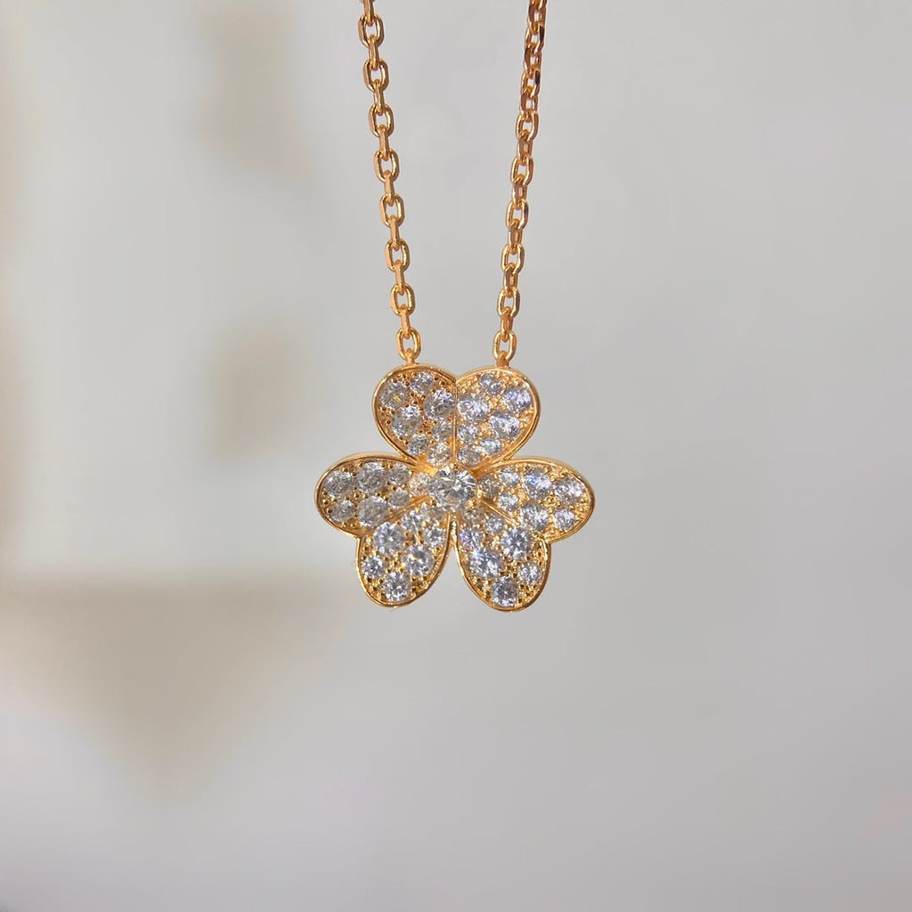 [Plus&Max]FLOWER DIAMOND NECKLACE