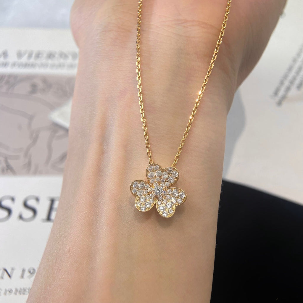 [Plus&Max]FLOWER DIAMOND NECKLACE