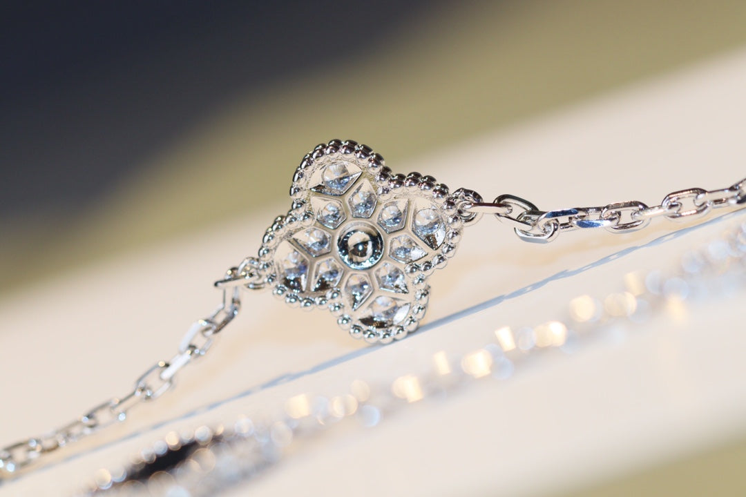 [Max Jewelry ]CLOVER 20 MOTIFS ONYX DIAMOND SILVER