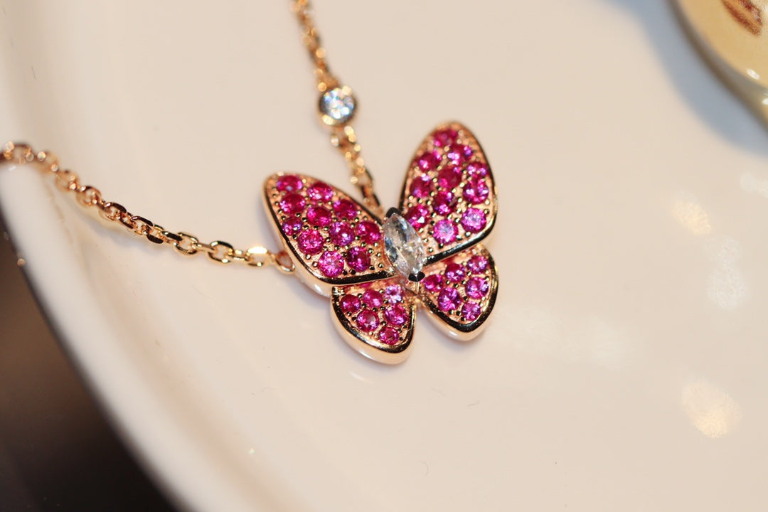 [Max Jewelry ]BUTTERFLY RED DIAMOND ROSE GOLD NECKLACE