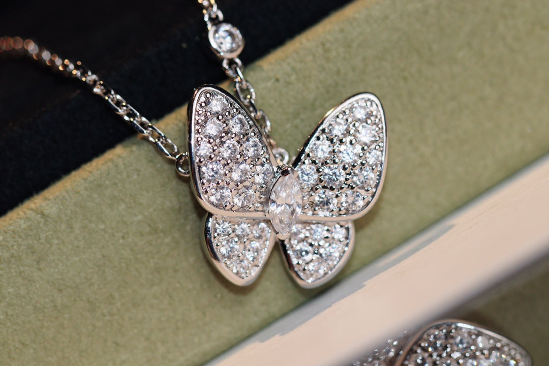[Max Jewelry ]BUTTERFLY DIAMOND NECKLACE