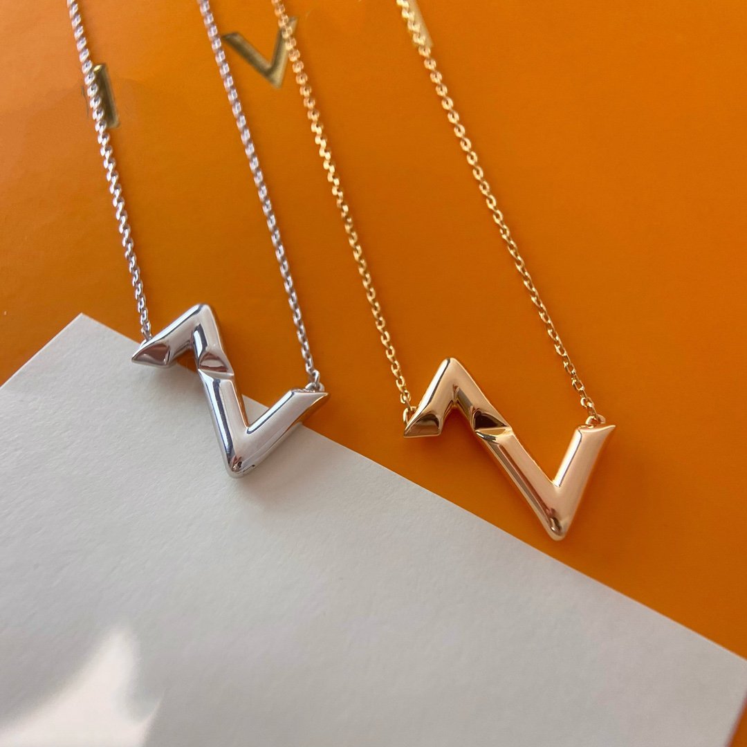 [Max Jewelry ]VOLTE UPSIDE DOWN NECKLACE
