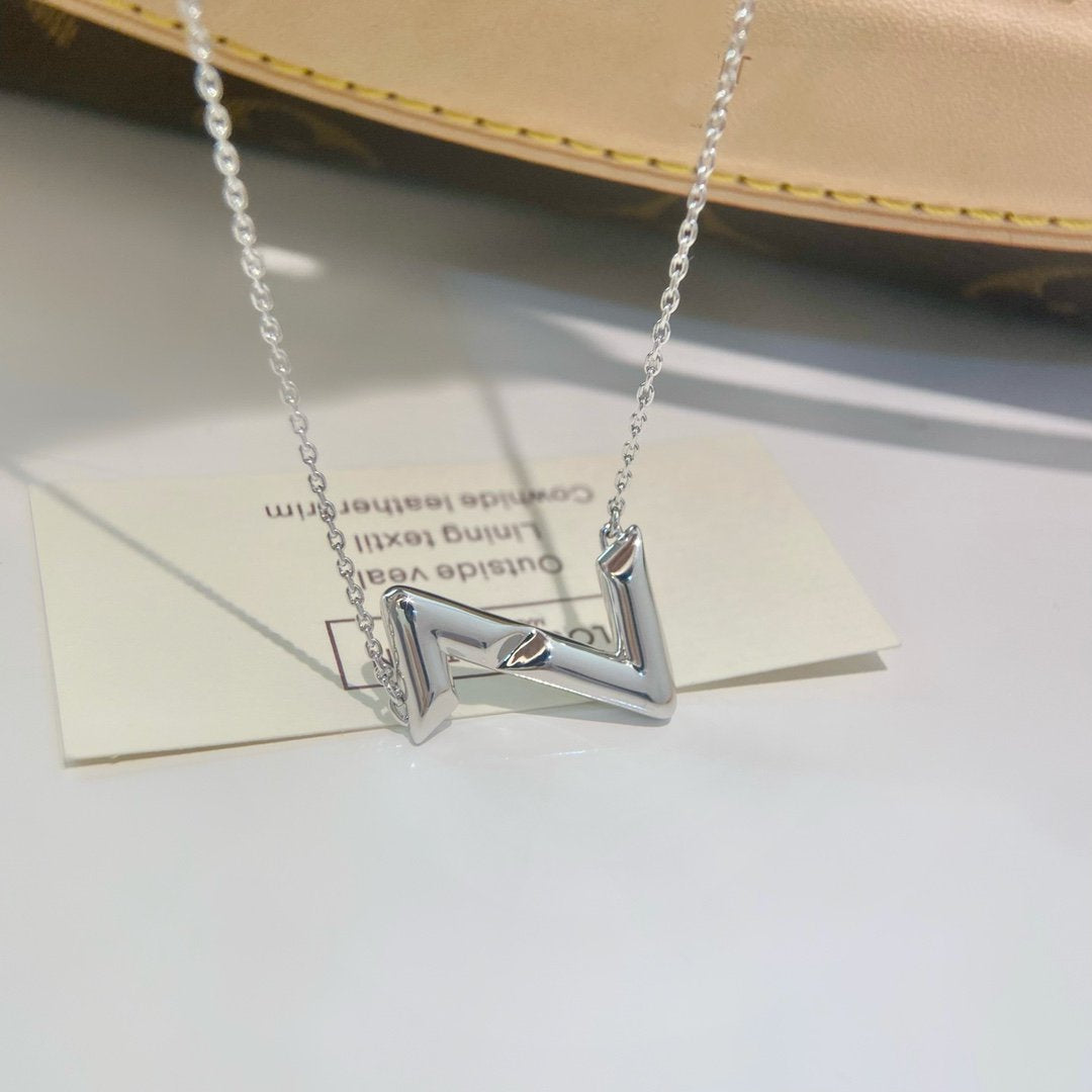 [Max Jewelry ]VOLTE UPSIDE DOWN NECKLACE