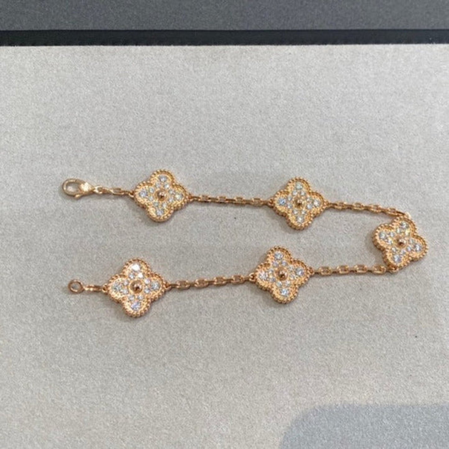 [Max Jewelry ] CLOVER 5 MOTIF FULL DIAMOND BRACELET COLLECTION