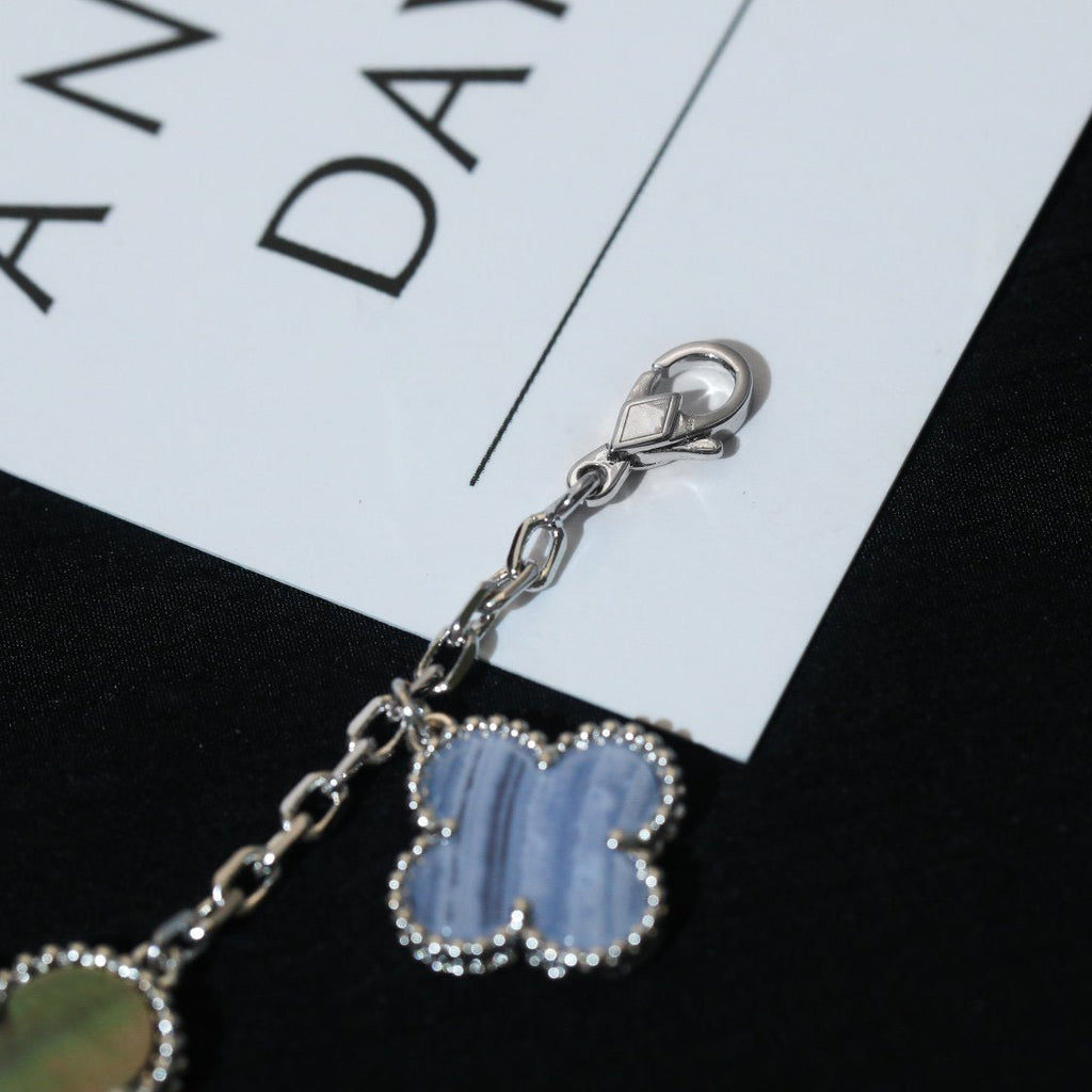 [Plus&Max]CLOVER BRACELET 5 MOTIFS MOP CHALCEDONY SILVER