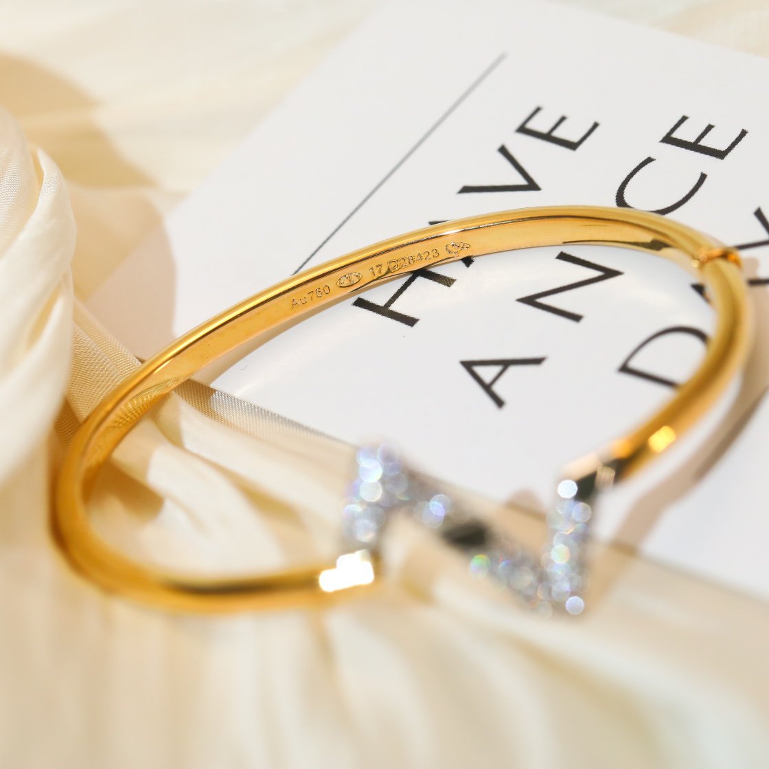 [Max Jewelry ]VOLTE UPSITE DOWN GOLD DIAMOND BRACELET