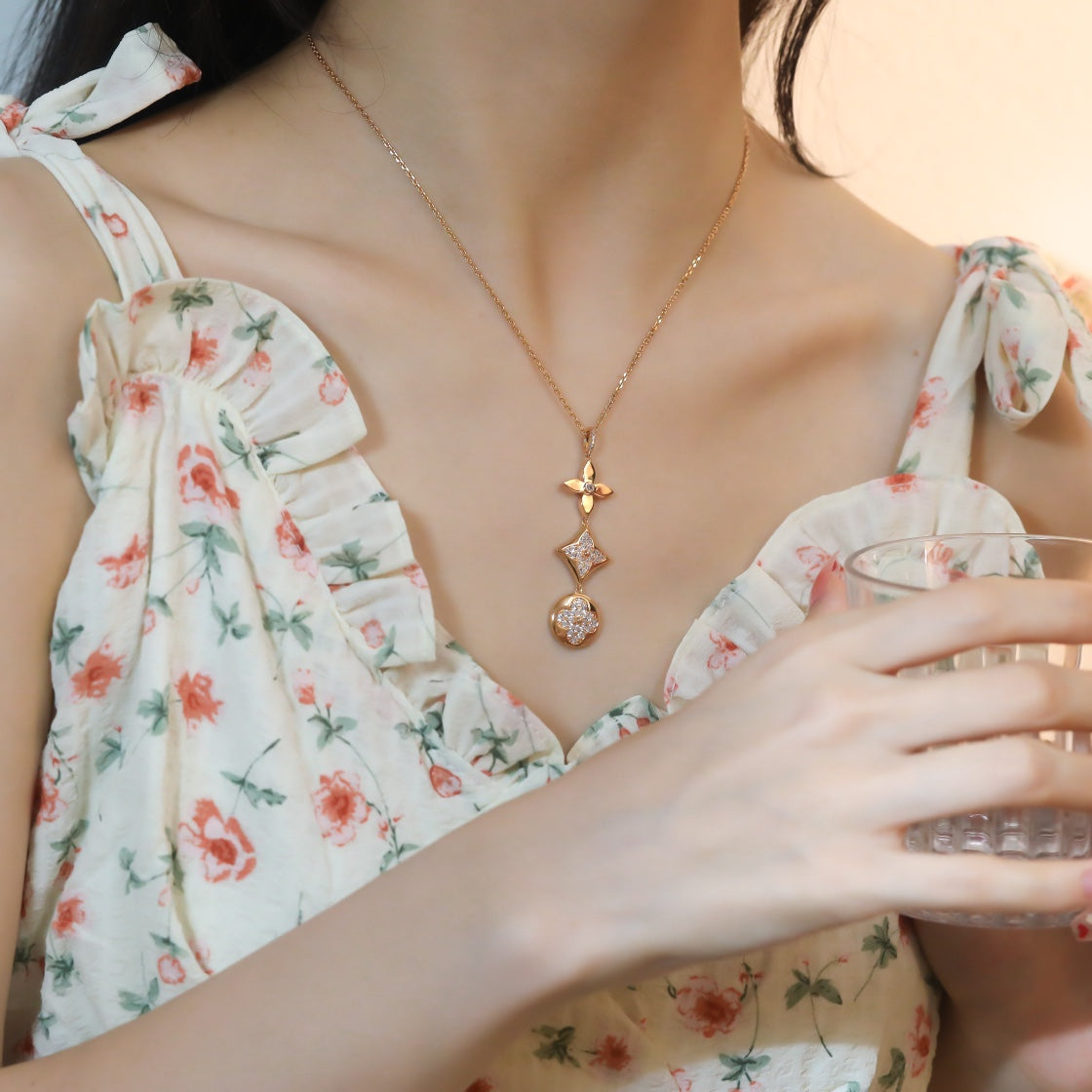 [Max Jewelry ]STAR AND SUN DIAMOND PINK GOLD NECKLACE