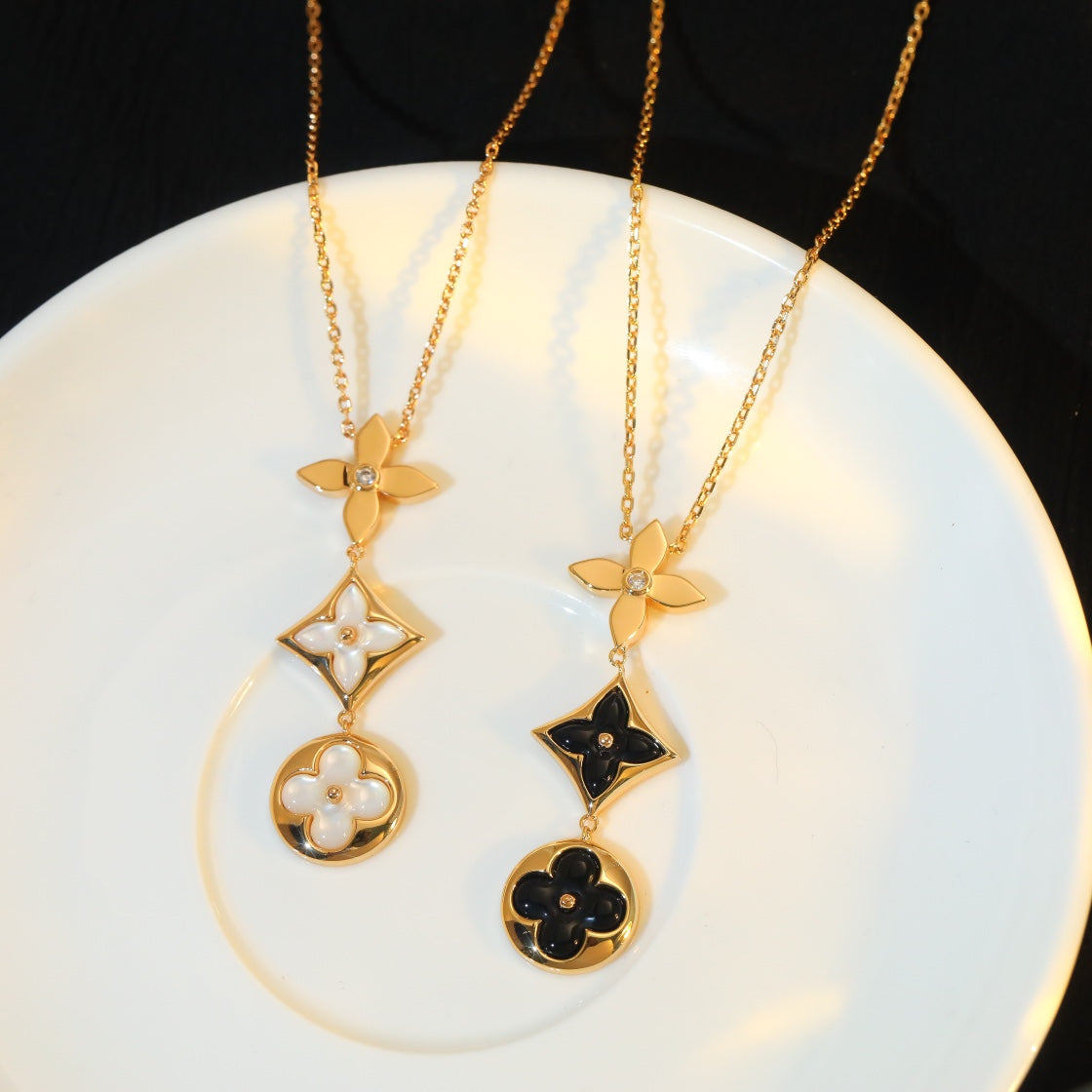 [Max Jewelry ]STAR AND SUN ONYX PINK GOLD NECKLACE