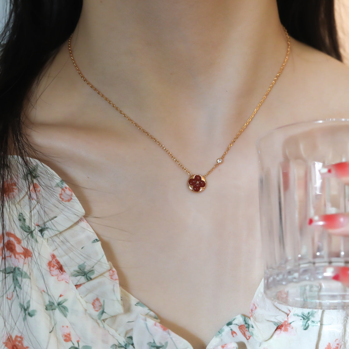 [Max Jewelry ]SUN PEDANT PINK GOLD 1 DIAMOND NECKLACE
