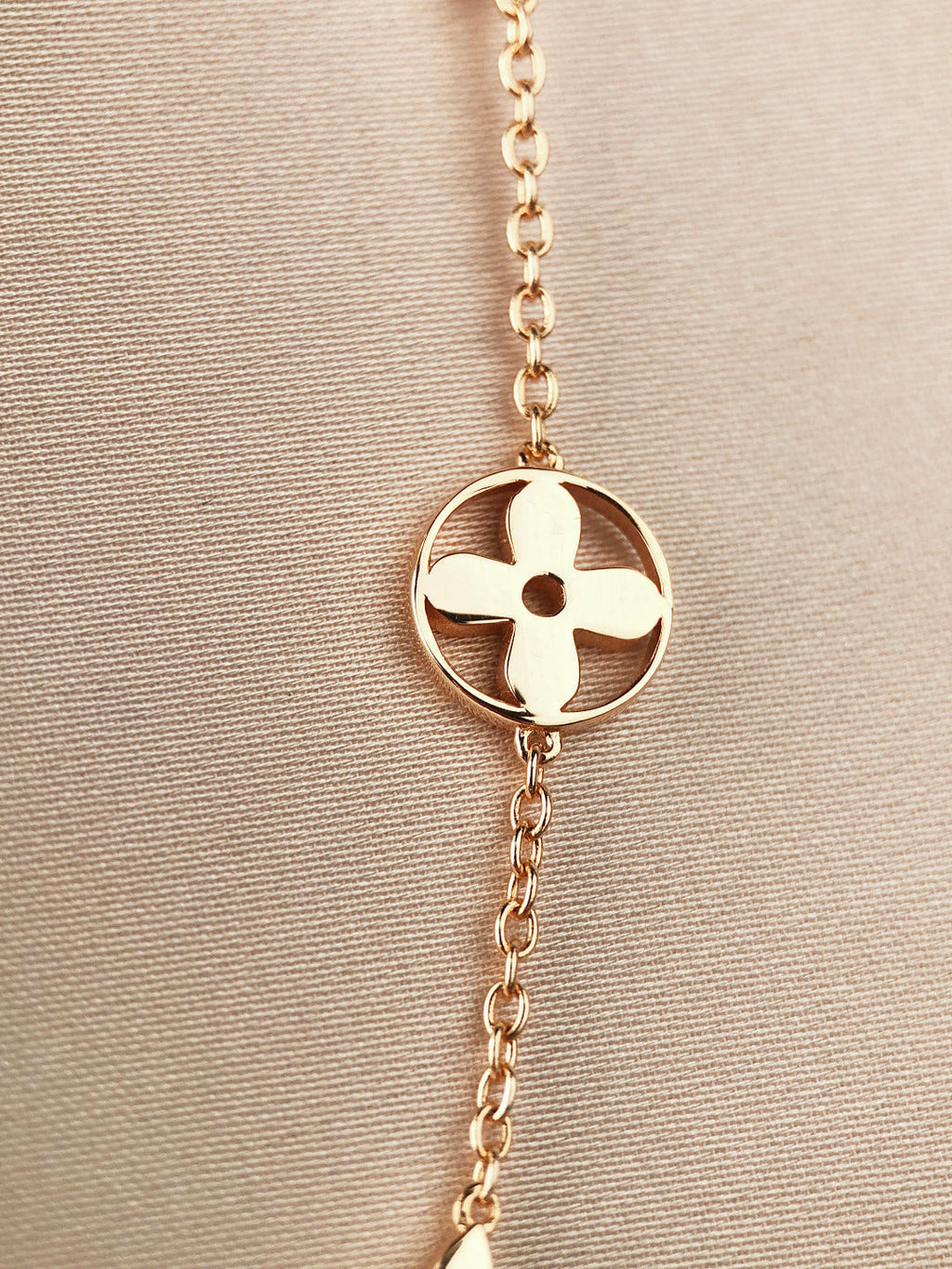 [Plus&Max]STAR AND SUN 7 MOTIFS GOLD BRACELET