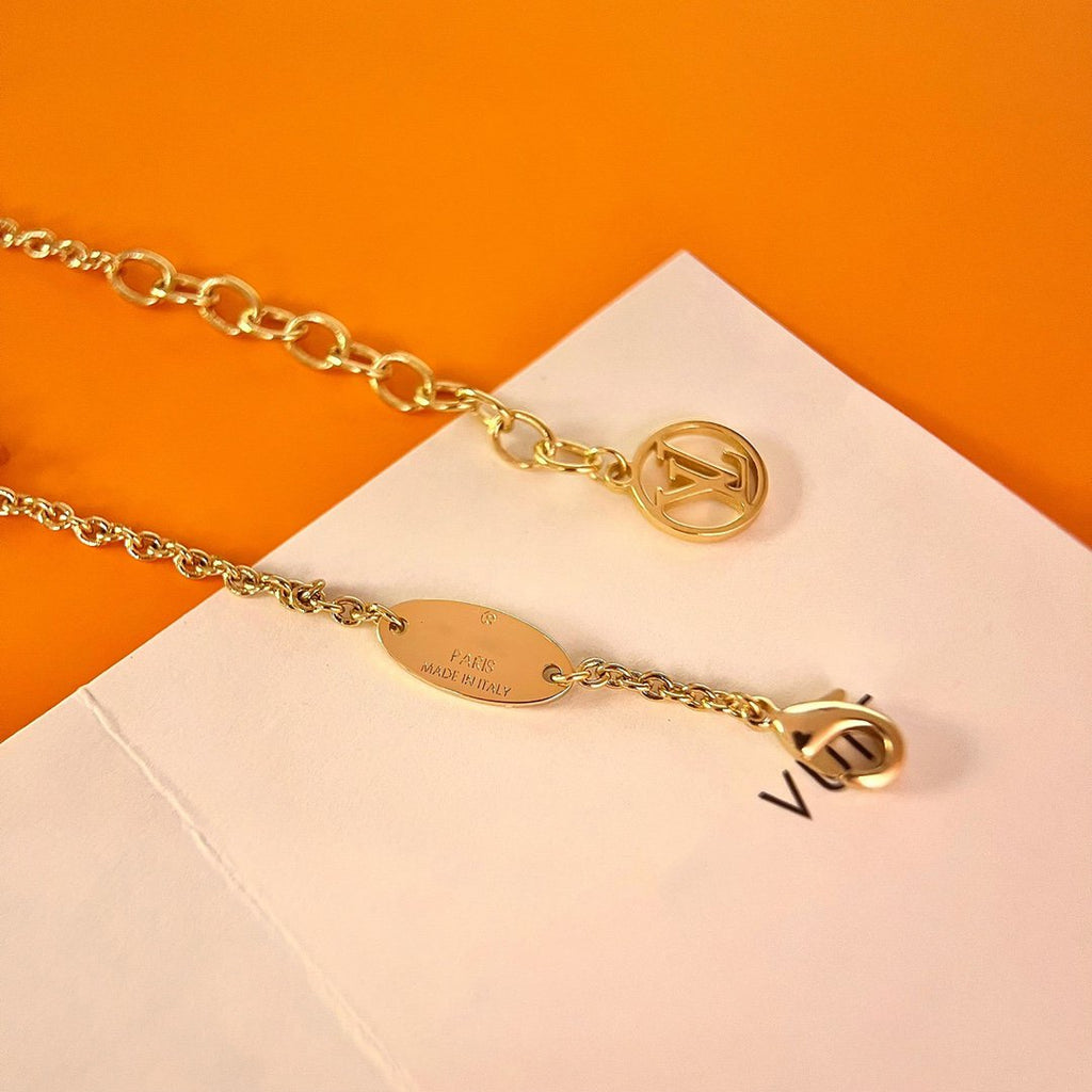 [Plus&Max]LOGO STAR MOTIF GOLD BRACELET