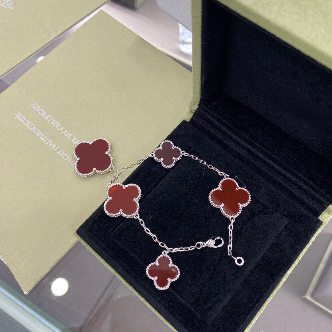 [Max Jewelry ]CLOVER 5 MOTIFS SIVLER CARNELIAN BRACELET