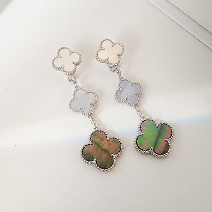 [Max Jewelry ]CLOVER 3 MOTIFS CHALCEDONY DARK MOP SILVER EARRINGS