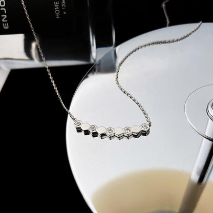 [Max Jewelry ]BEE MY LOVE DIAMOND NECKLACE