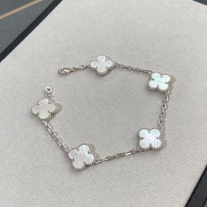 [Max Jewelry ]CLOVER WHITE PEARL MOP 5 MOTIF BRACELET COLLECTION