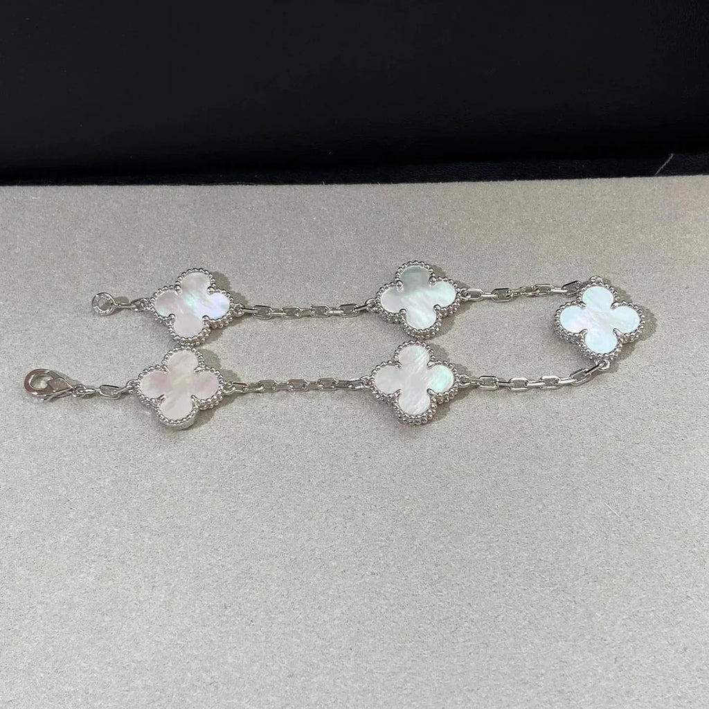 [Plus&Max]LUCKY CLOVER 5-MOTIF BRACELET - WHITE MOTHER-OF-PEARL COLLECTION