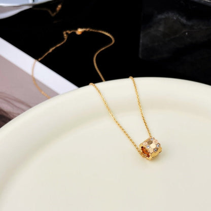 [Max Jewelry ]BEE MINI PEDANT DIAMOND NECKLACE