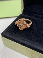 [Plus&Max]CLOVER RIVERSIBLE PINK GOLD RING