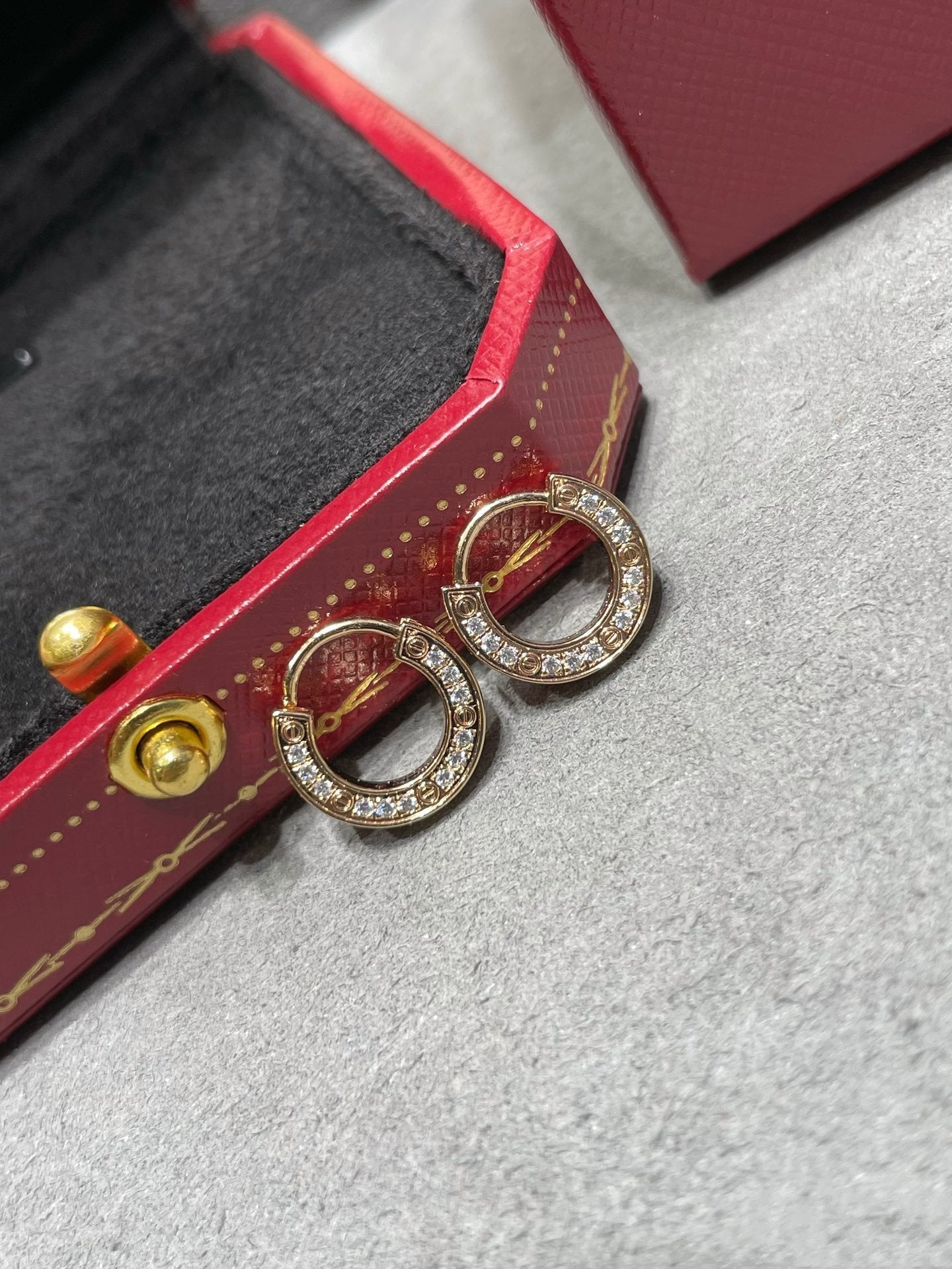 [Max Jewelry ]LOVE DIAMOND EARRINGS