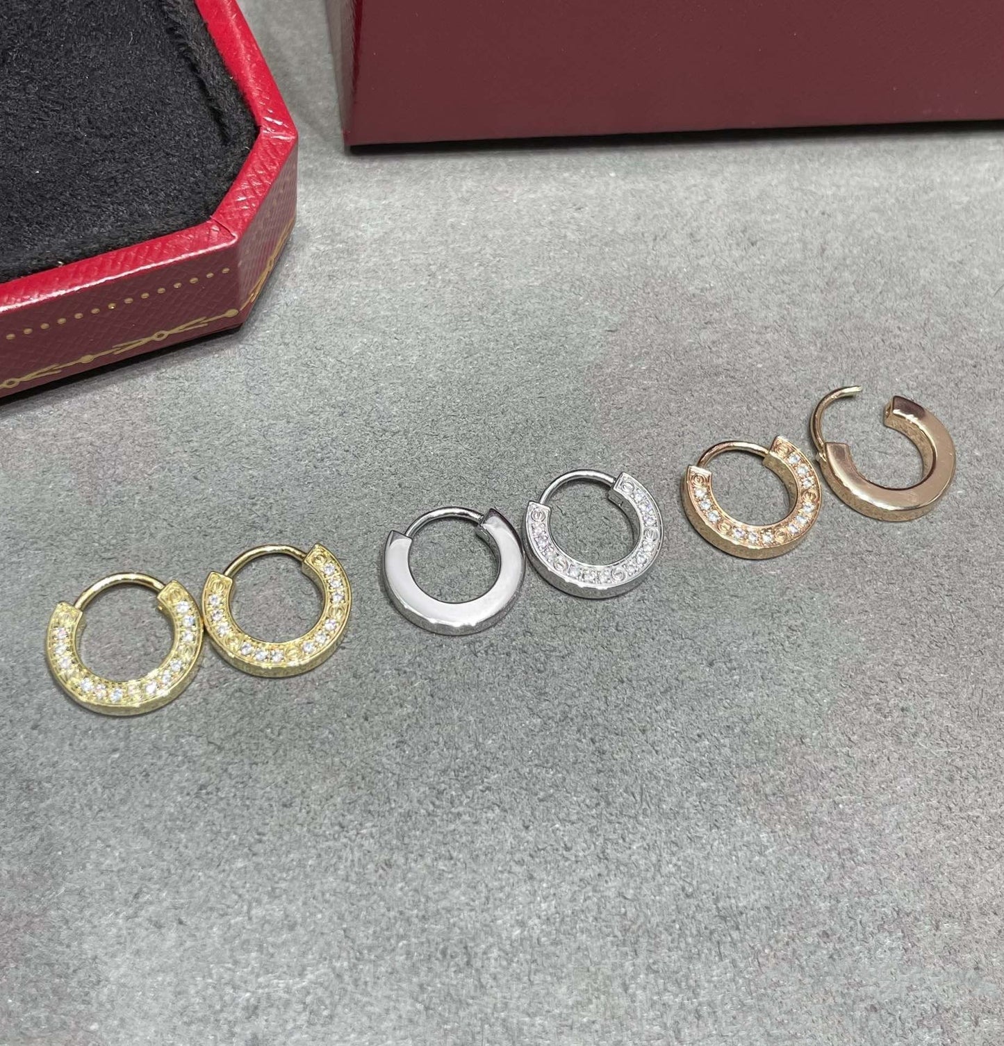 [Max Jewelry ]LOVE DIAMOND EARRINGS