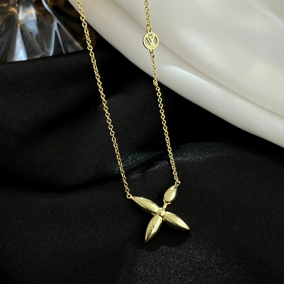 [Max Jewelry ]LOUISETTE GOLD NECKLACE