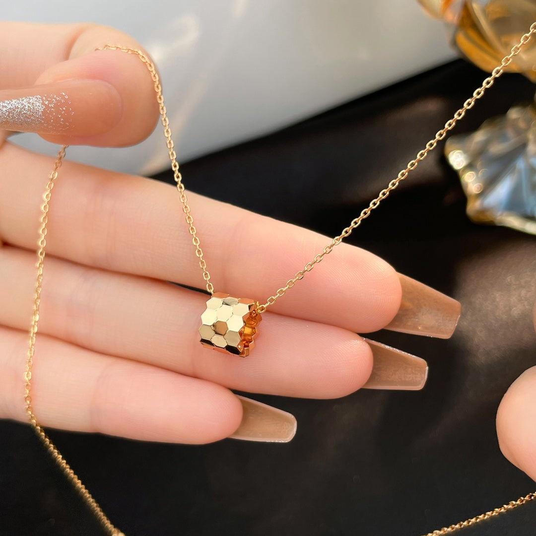 [Max Jewelry ]BEE MINI NECKLACE