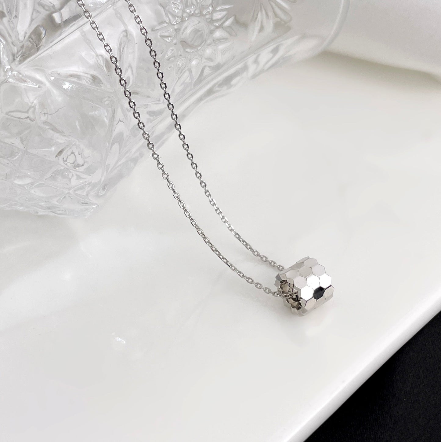 [Max Jewelry ]BEE MINI NECKLACE