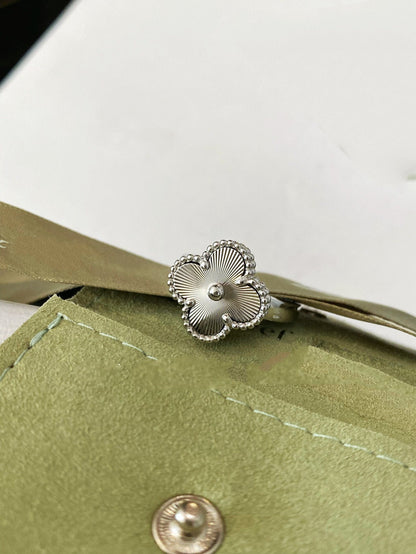 [Max Jewelry ]CLOVER SILVER RING