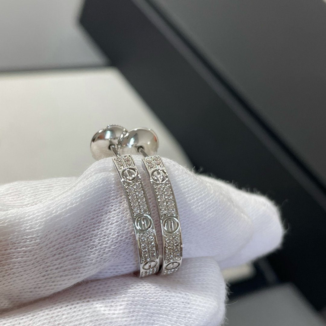 [Max Jewelry ]LOVE DIAMOND SILVER HOOP EARRINGS