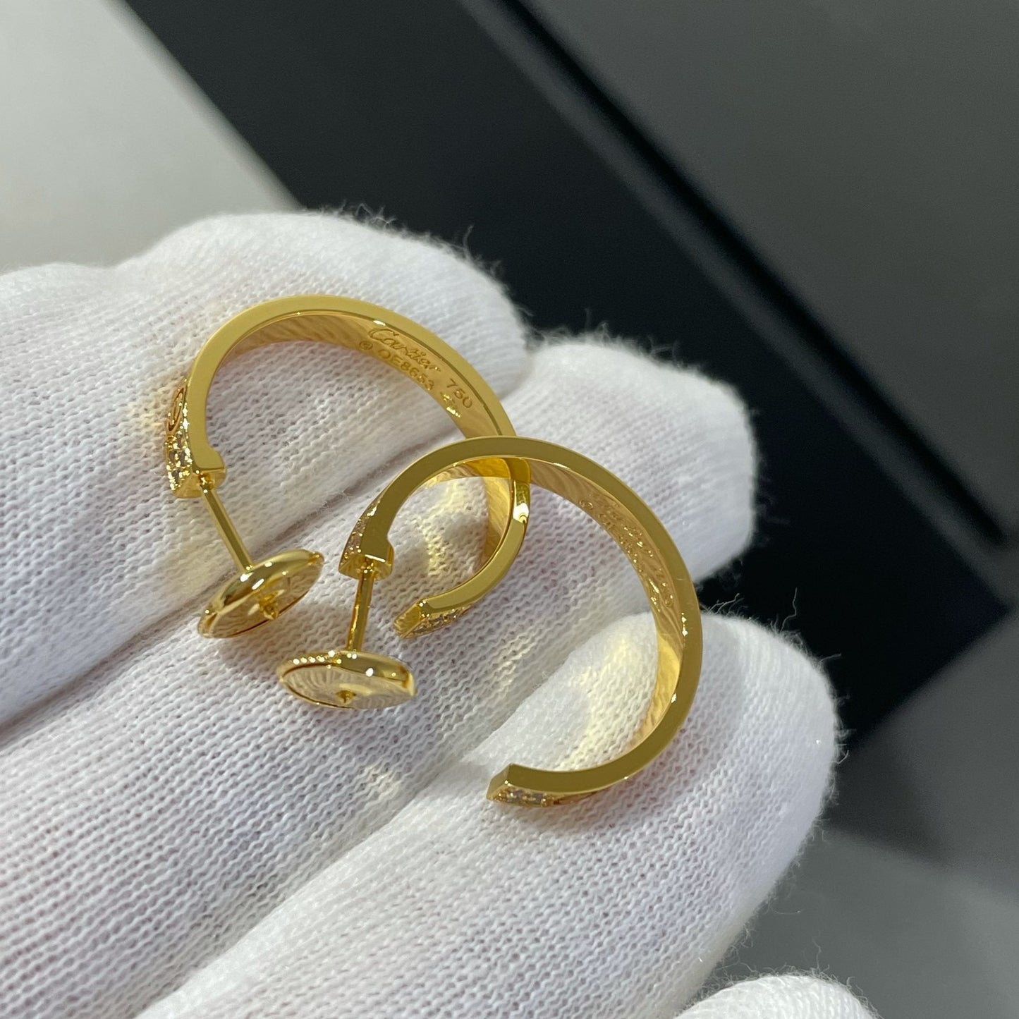 [Max Jewelry ]LOVE DIAMOND GOLD HOOP EARRINGS