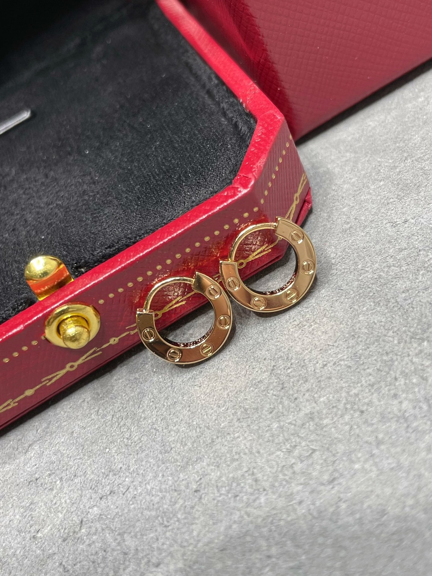 [Max Jewelry ]LOVE MINI EARRINGS
