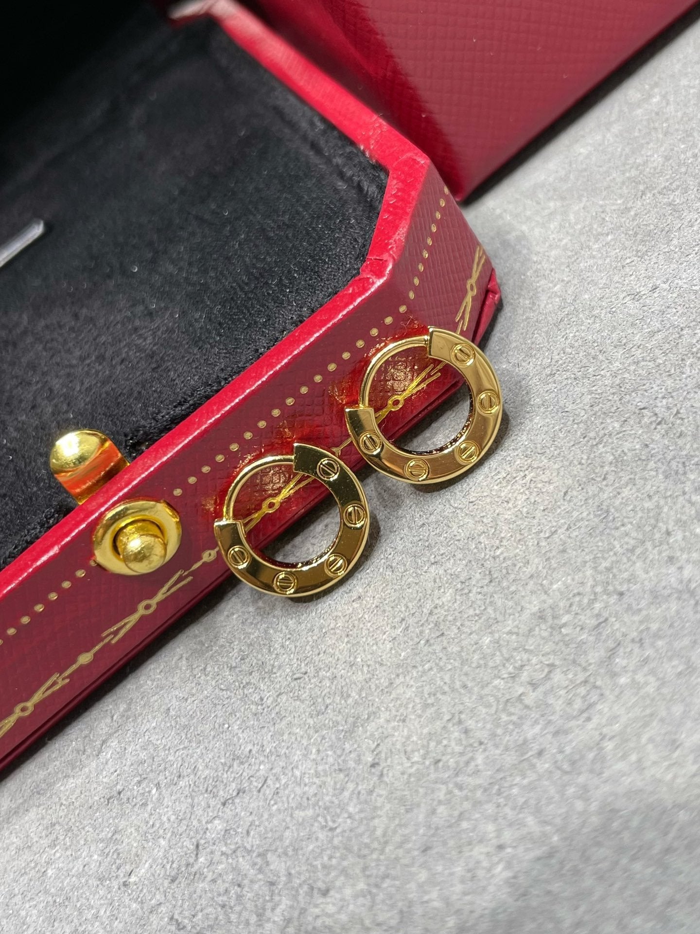 [Max Jewelry ]LOVE MINI EARRINGS