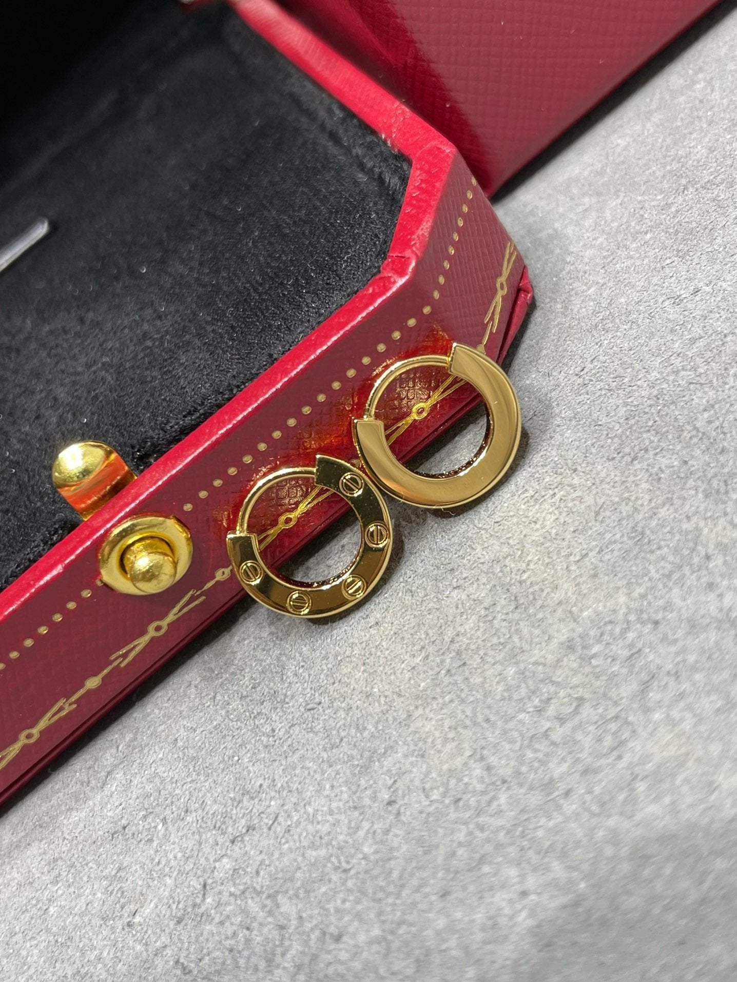 [Max Jewelry ]LOVE MINI EARRINGS