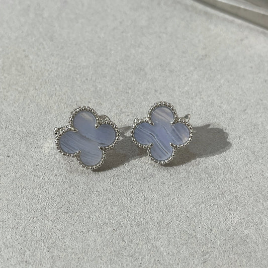 [Max Jewelry ]CLOVER CHALCEDONY SILVER STUD EARRINGS