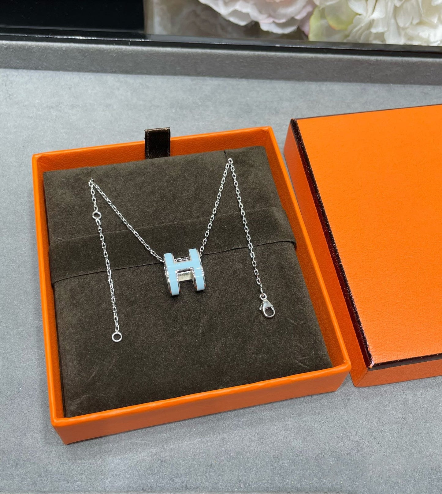 [Max Jewelry ]POP H SKY BLUE NECKLACE