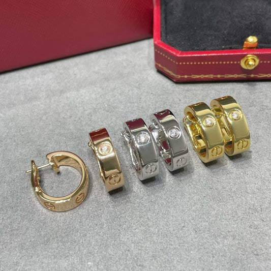 [Max Jewelry ]LOVE 5.5MM 1 DIAMOND EARRINGS