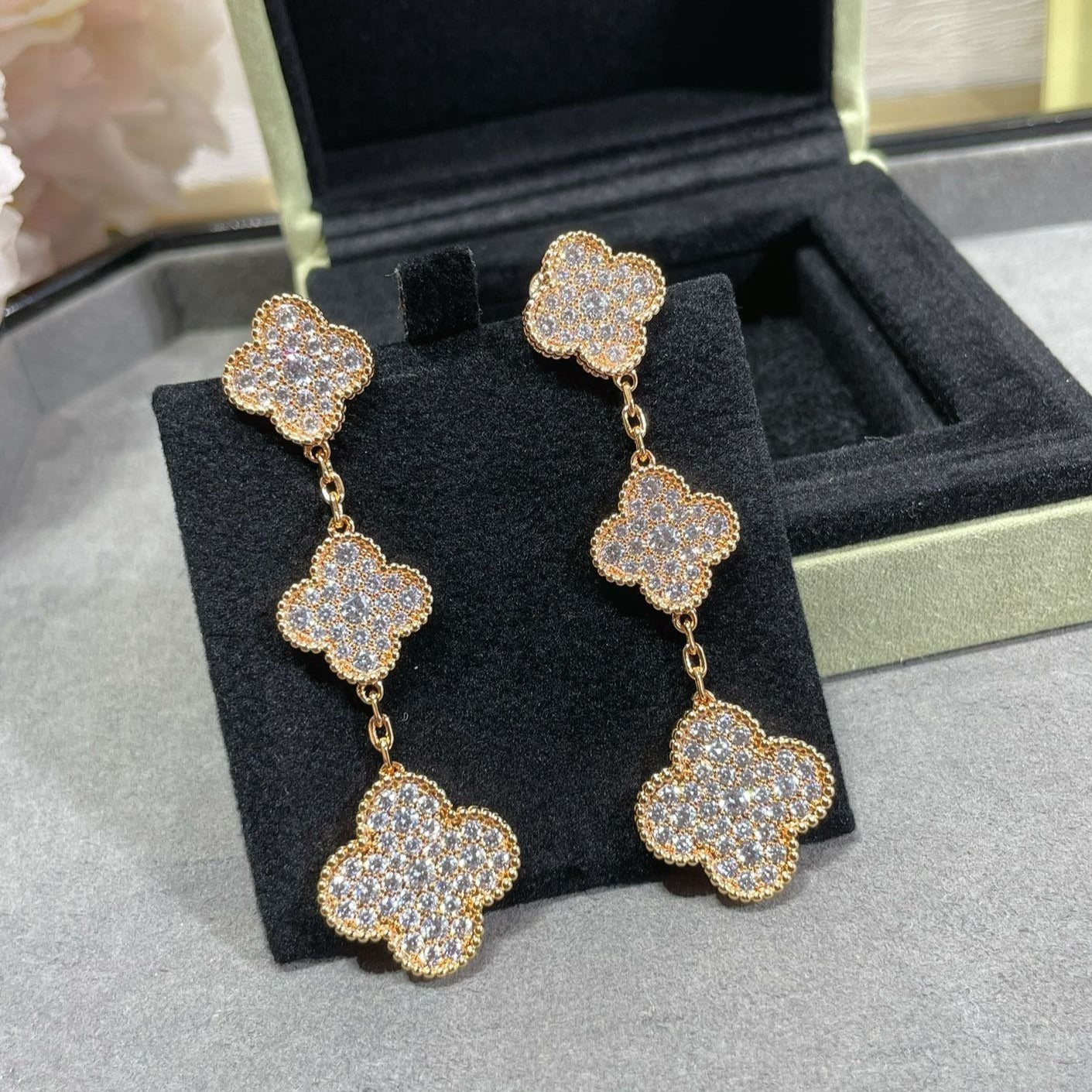 [Max Jewelry ]CLOVER 3 MOTIFS DIAMOND PAVED ROSE GOLD EARRINGS