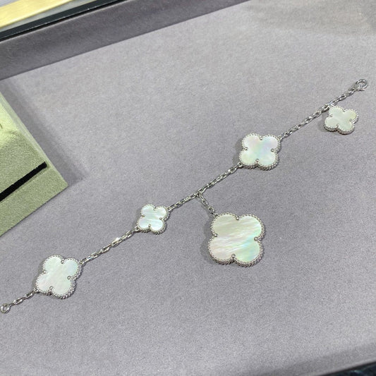 [Max Jewelry ]CLOVER 5 MOTIF WHITE MOP SILVER BRACELET