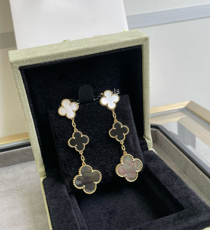 [Max Jewelry ]CLOVER 3 MOTIF MOP ONYX DARK MOP PINK GOLD EARRINGS