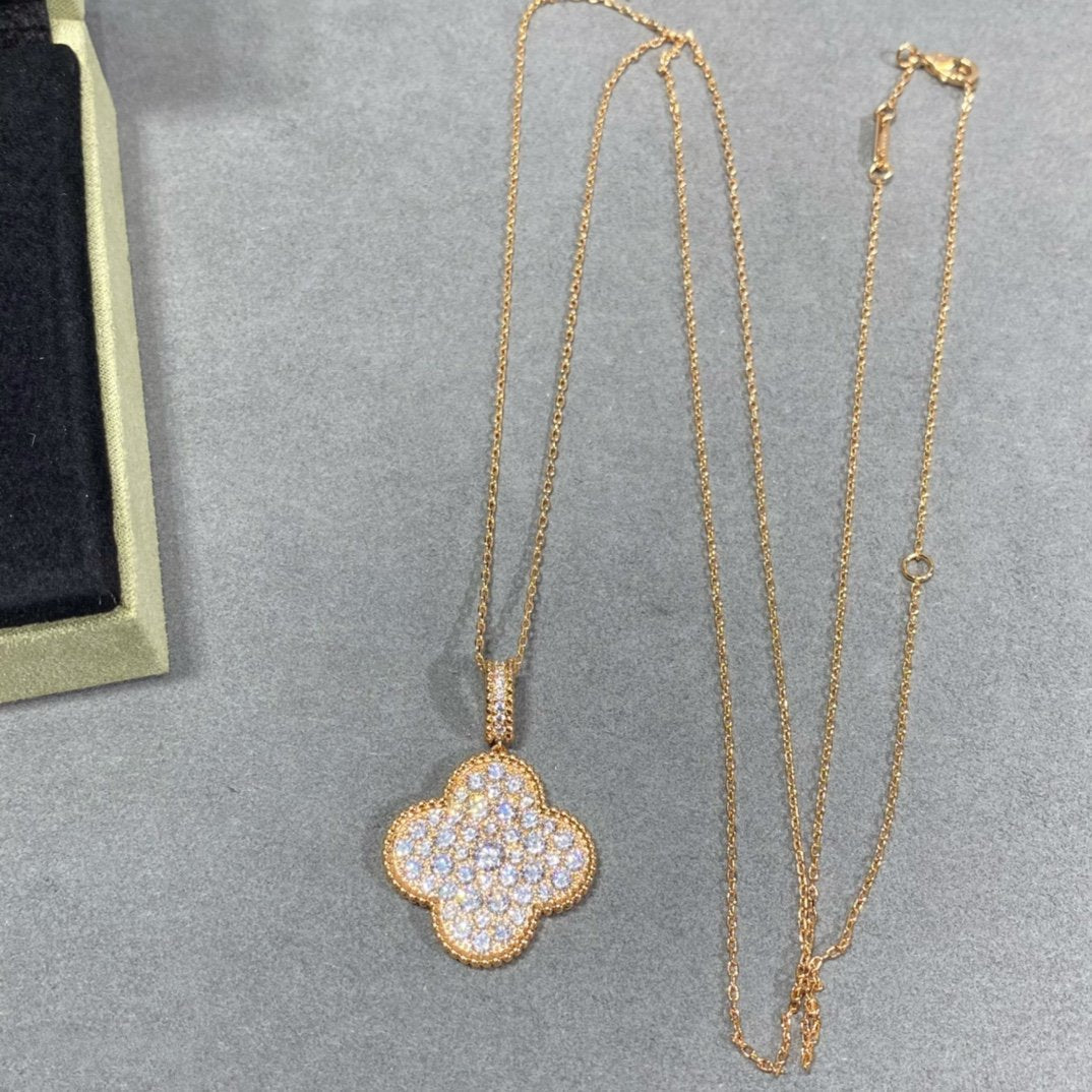 [Max Jewelry ]CLOVER 25MM LARGE PEDANT DIAMOND PAVED LONG NECKLACE