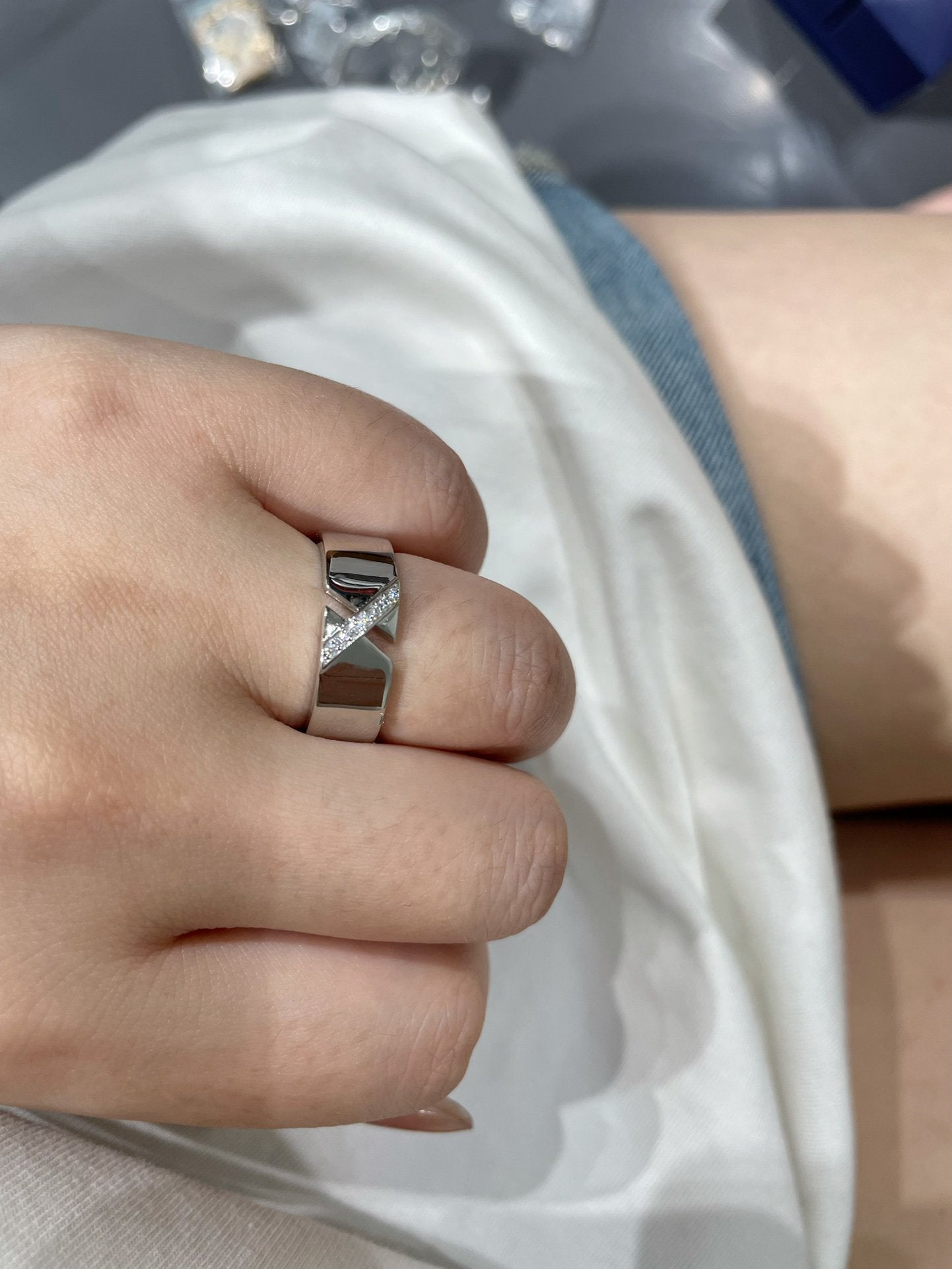 [Max Jewelry ]LIENS EVIDENCE DIAOMOND RING
